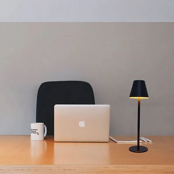 Luminária de Mesa LED Sem Fio Recarregável USB